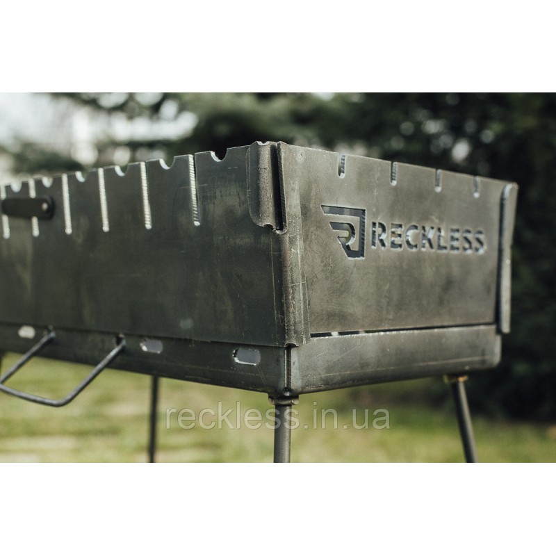 MANGAL Grill-Koffer Holzkohlegrill Für 8 Spieße - Tragbarer BBQ Grill 465x310x480 Mm